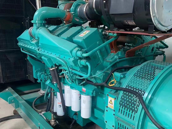 岢岚更换100kW柴油发电机组机油时，需要注意哪些事项？